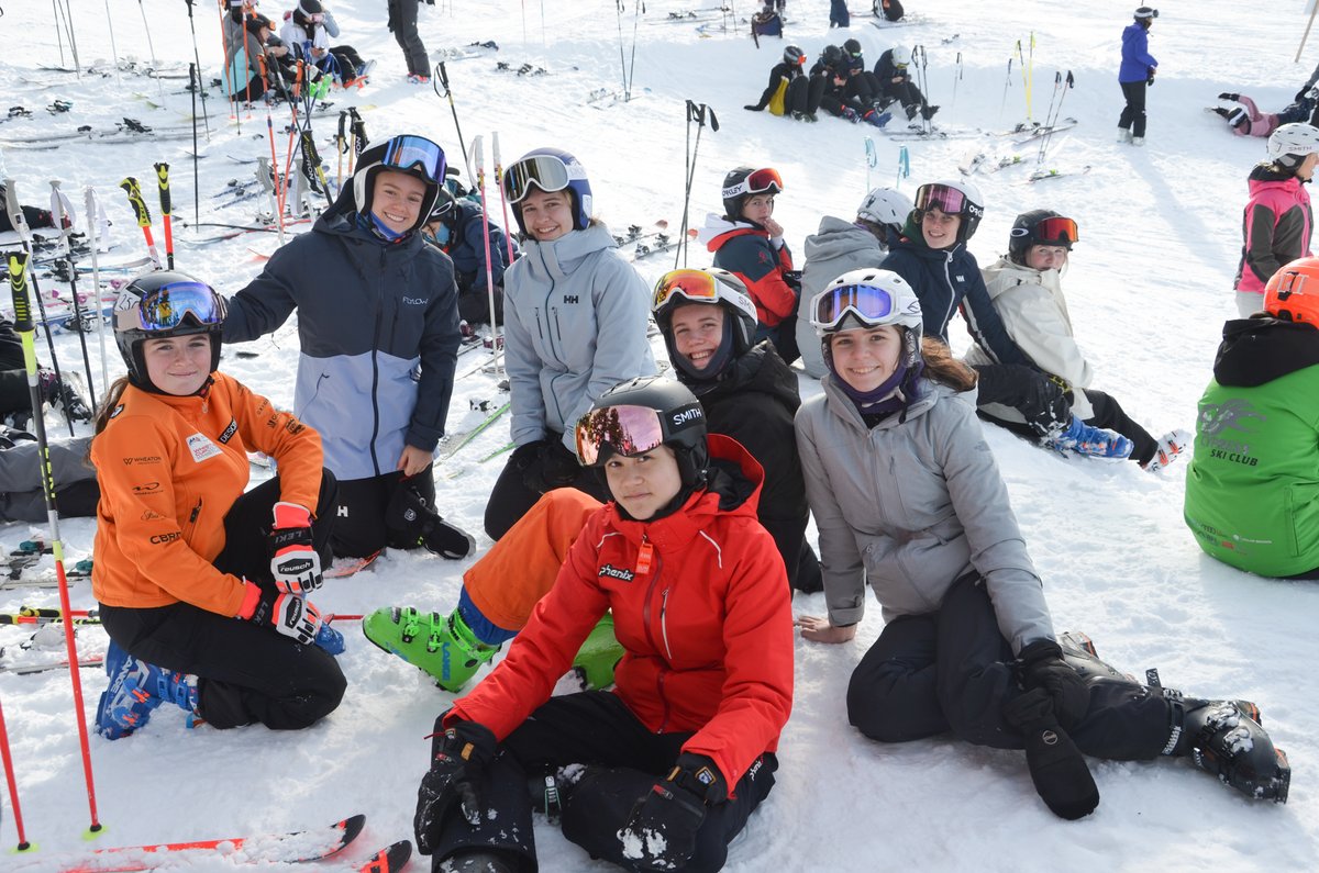 YorkHouseSchool's tweet photo. Our skiers and snowboarders participated in a race at Blackcomb on Wednesday. Congrats to Maddie, who placed 1st overall in Ski, Sarah, who placed 2nd, and to Lyra, who placed 2nd overall in Snowboard. Another fun day for our skiers and snowboarders! #myYHS #GoYHSTigers ⛷️🏂 https://t.co/tw6lWKPAkB