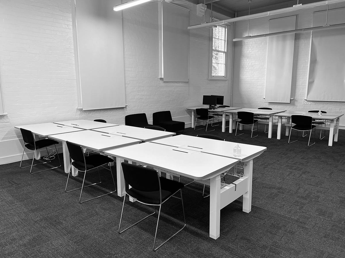 1.8 tonnes of furniture saved from #landfill for UNSW! #circulareconomy #wiseofficefurniture Learn more here > egans.com.au/case_studies/u…