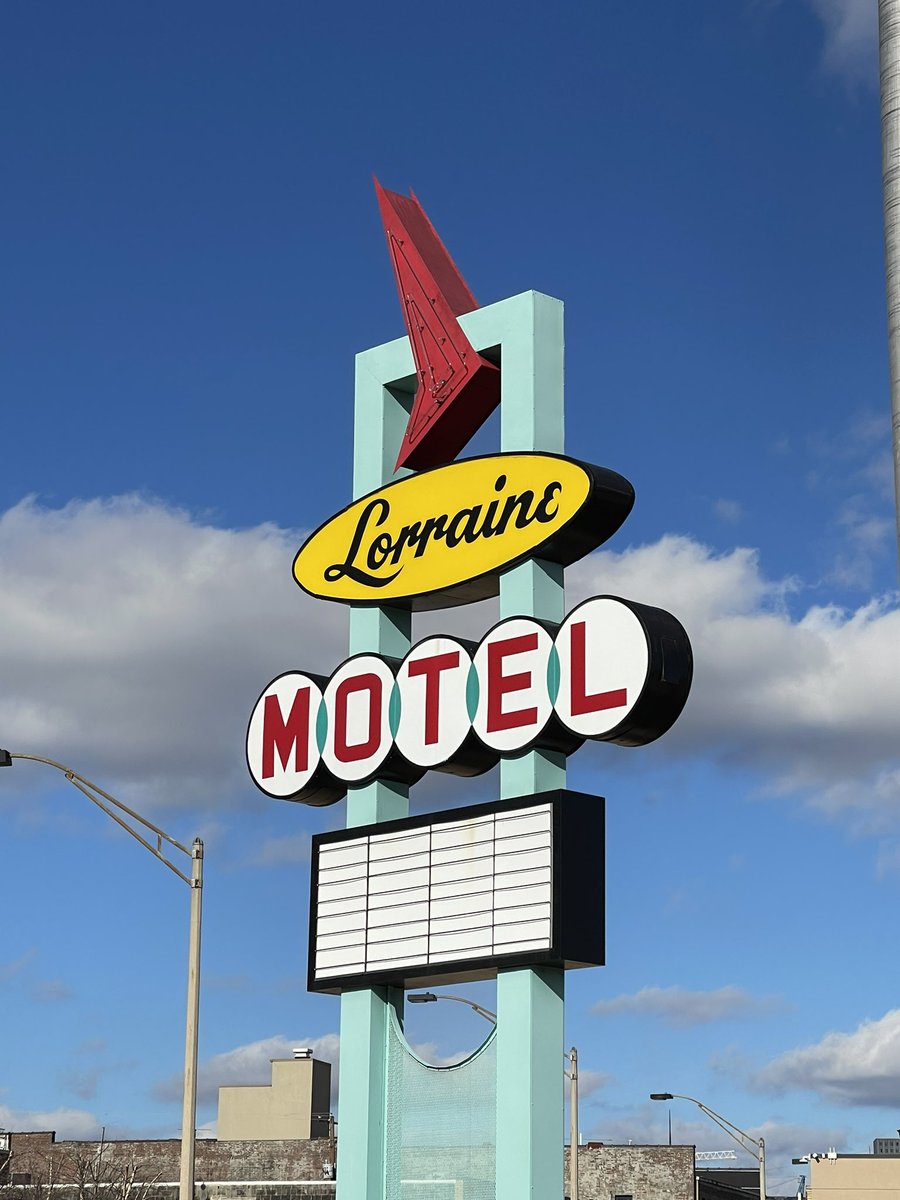 catherinegorst's tweet photo. Lorraine Motel Memphis, TN. #history #civilrightsmuseum #memphis https://t.co/uQ3XzajK1x