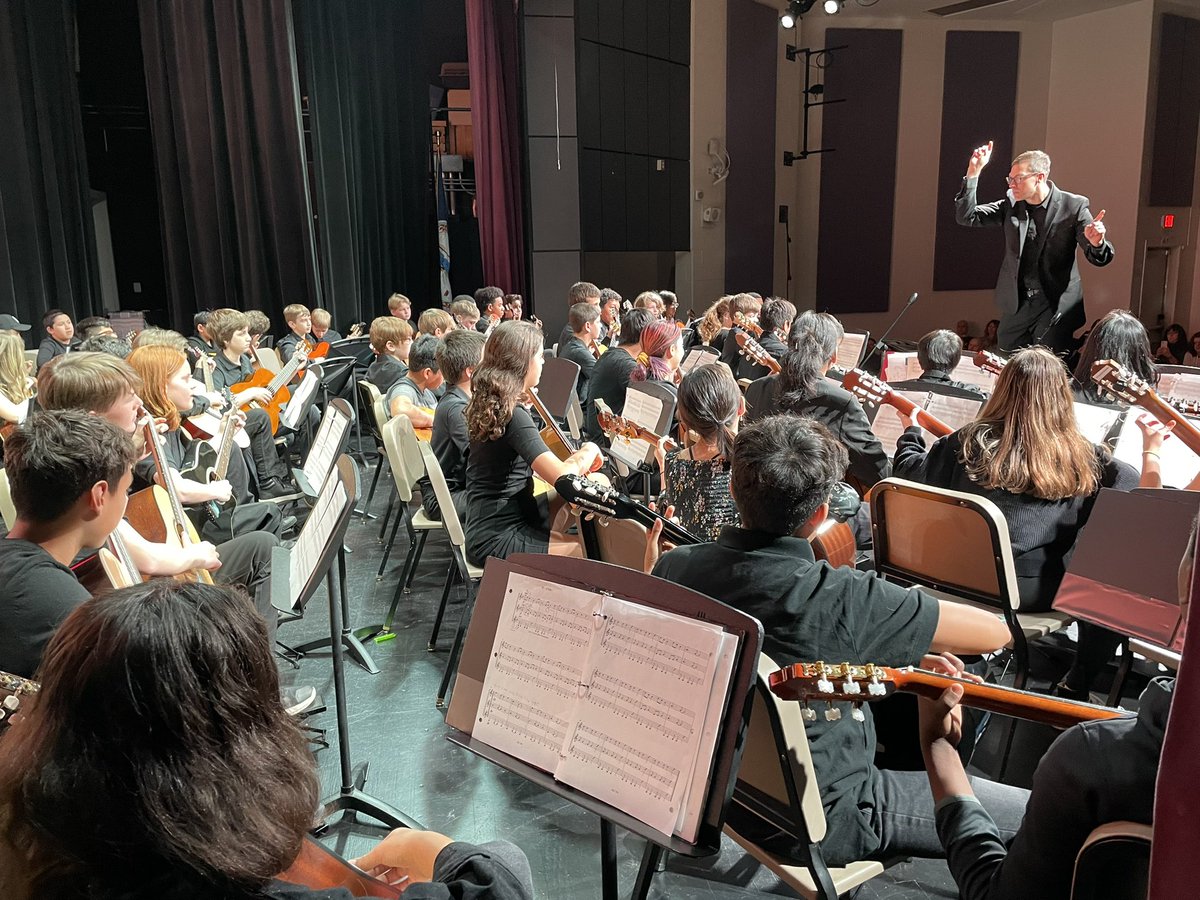GuitarKunk's tweet photo. So proud of my awesome 7th graders! @RBMS_Official https://t.co/5d5A1hyYLt