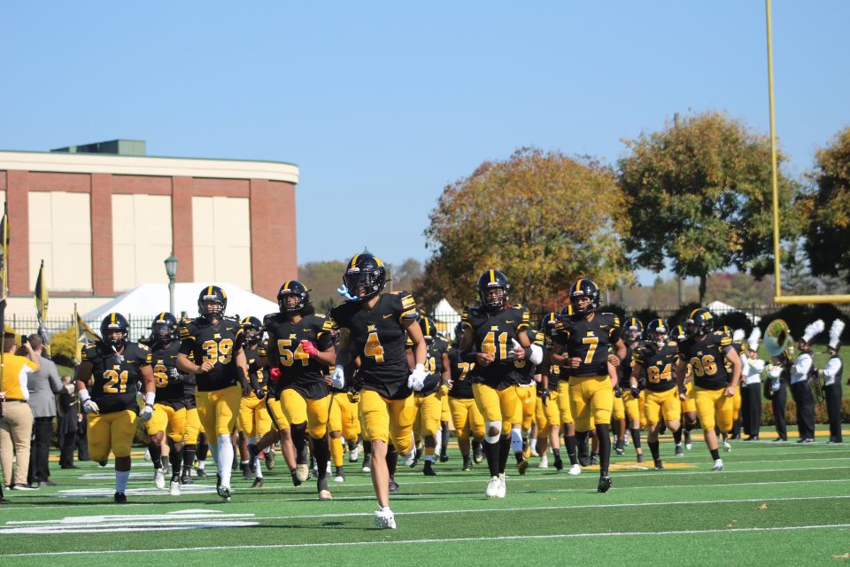 Thankful to receive my first offer from West Liberty University @westlibertyu <a href="/DaemonDameon/">Coach Peezy</a> <a href="/Greg_Mcghee2/">Coach Mcghee</a>