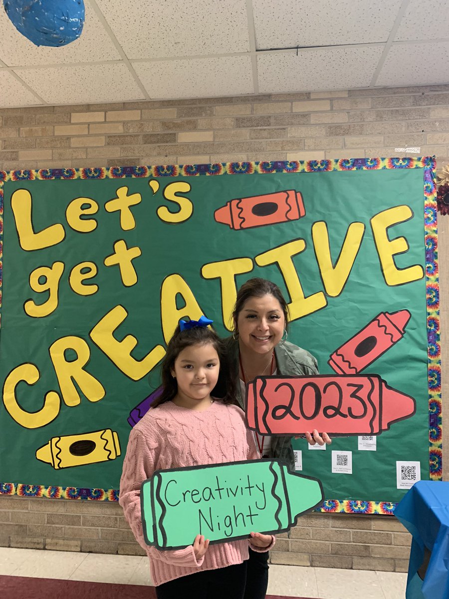 MrsAllensART's tweet photo. Way to #showuplockhart! @CrayolaEdu #CreativityNight was a roaring success.🦁 Thank you to ALL of the @LockhartISD Leaders who made it happen and espically my #creativityteam @jim_les4 @lizamcART @PierceDelaina and @CFELISD staff ❤️ #LockhARTLeading #crayolacreativityambassador https://t.co/tzjMbnGDcp