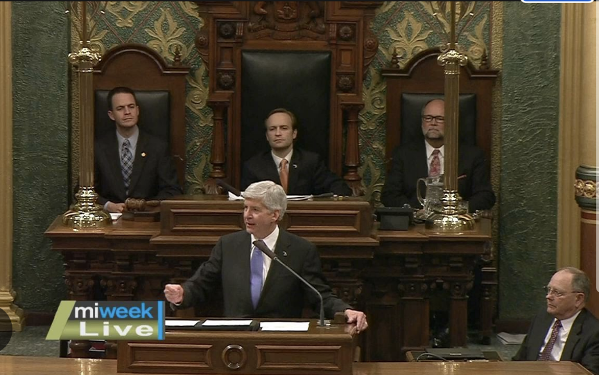 ImRachelWhite's tweet image. 2015 vs. 2023

diverse leaders provide 'mirrors' for diverse students to see themselves reflected &amp;amp; 'windows' of opportunities to look through other perspectives

a whole bunch of kids in my home state finally got a mirror 🥹@GovWhitmer @garlingilchrist  @WinnieBrinks