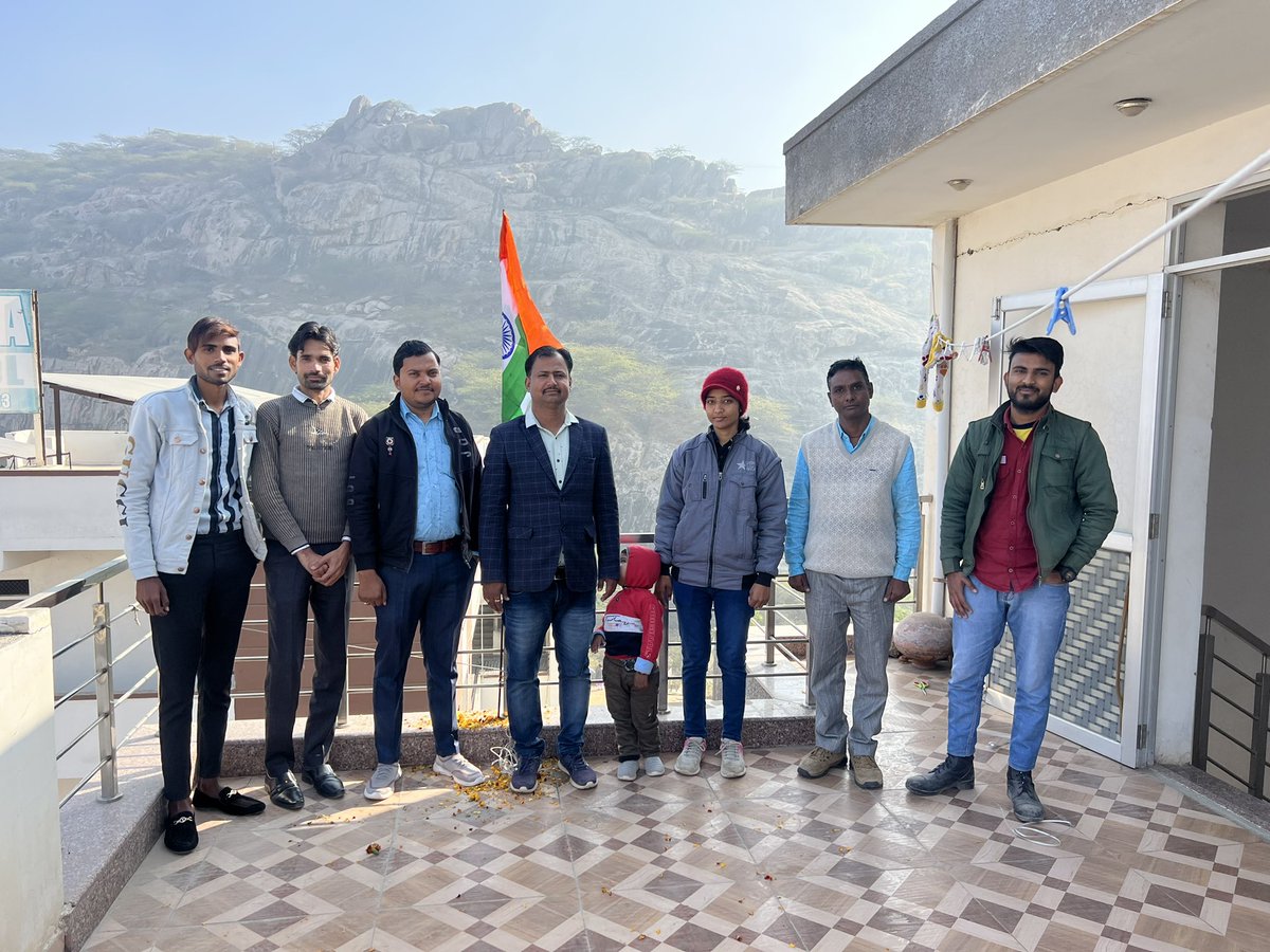 GudhaHytech's tweet photo. Celebrate Republic Day At Hytech Skills 𝑔𝑢𝑑𝒉𝑎 Gorji Rajasthan #skillindia #Nsdc https://t.co/NeamDUC0xF