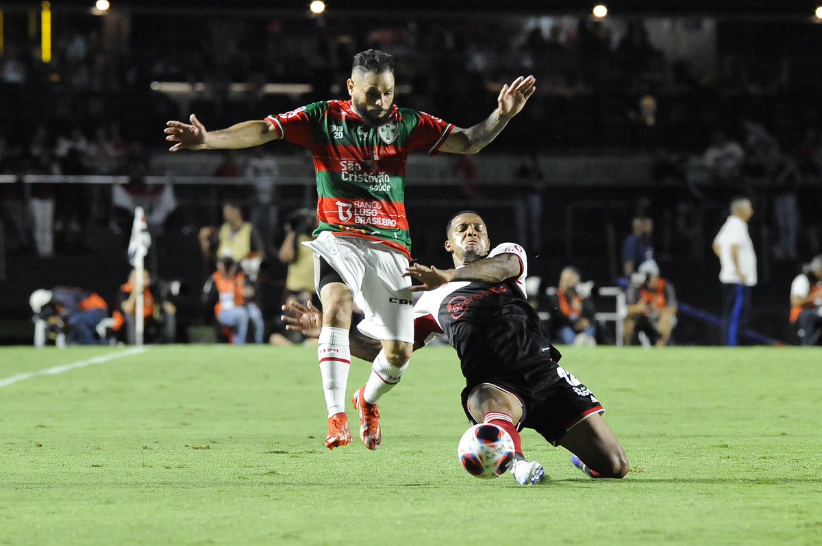 Lusa_Oficial's tweet photo. Final de jogo ⚽️
SPO 4x1 POR
📸 Portuguesa
#SPOxPOR #SomosLusa #VamosÀLuta #1920 #SãoCristóvãoSaúde #BancoLusoBrasileiro #Graal #Caio #Busscar #Metropoles #Euro17 #Trelac #Ares #17Imóveis #MgContécnica https://t.co/R2o2BLJKOq