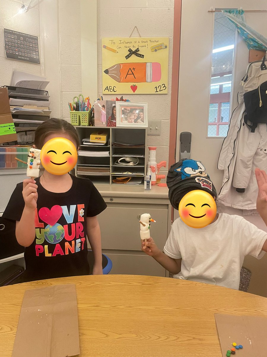 This week fit perfectly with our snow day-we read “Sneezy the Snowman,” and used it for wh-q’s, sequencing, and predicting!  Then we made yummy marshmallow snowman with an awesome visual recipe!  To say the LOVED it would be an understatement!  <a href="/WalledLkSchools/">Walled Lake Schools</a> <a href="/HWE_Hawks/">Hickory Woods Elem</a> #slp