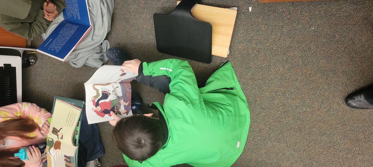 MrsShell248's tweet photo. When 100th day of school and Multi-Cultural Children's Book Day coincide, you have your class read 100 multi-cultural books! The student had a great time. @Gregory_Gardens @MsKoontzMDUSD #4thgrade #teacherlife https://t.co/jjkoatu9xu