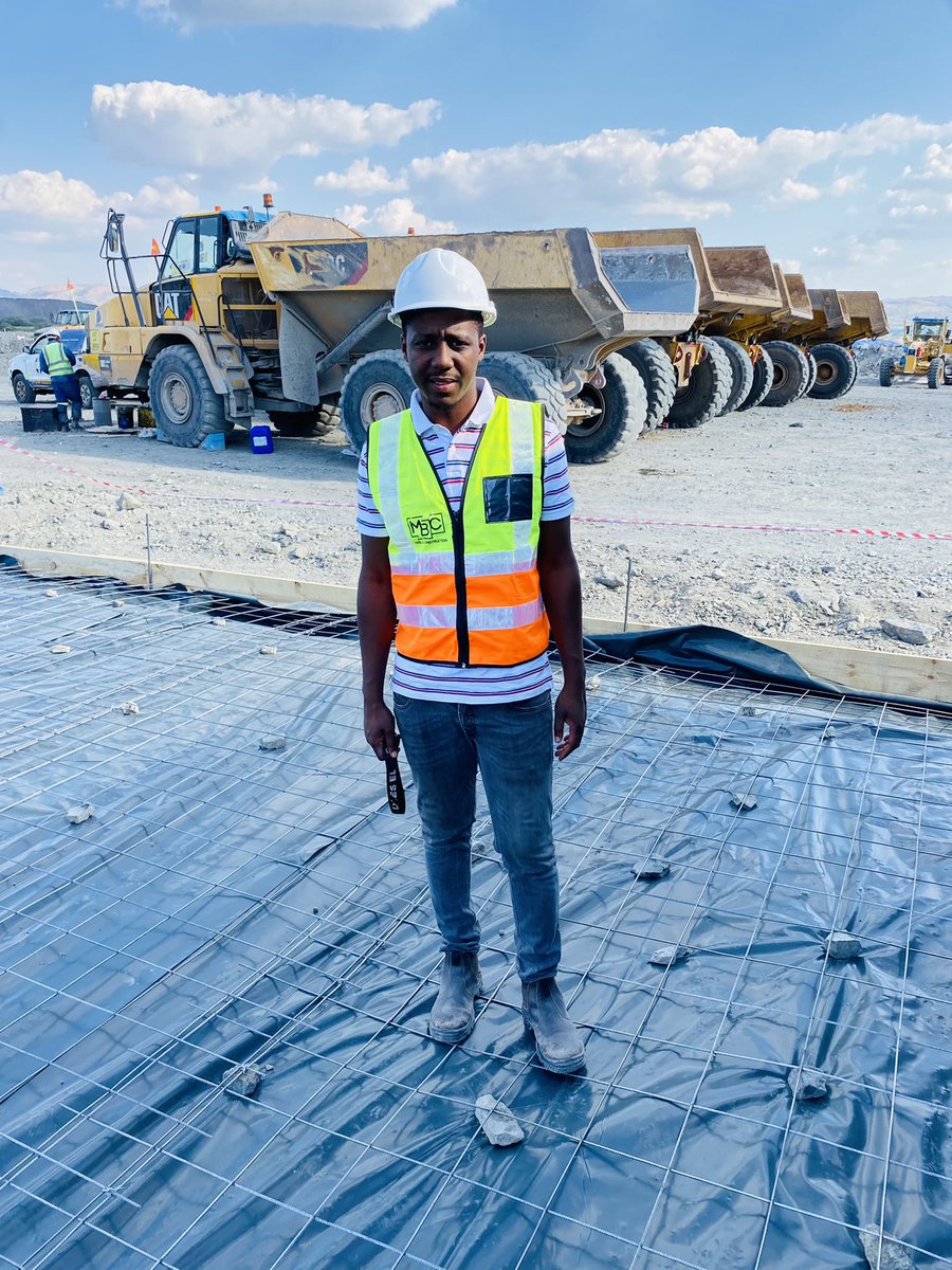 Nastry6's tweet photo. MBC Civil&amp;Construction 🚧🏠👷🏿‍♂️MBC Civil&amp;Construction contact us for your construction services 0713474693 tshepoprojects99@gmail.com  concrete slab and wash bay in progress. https://t.co/JCTvqkTaAf