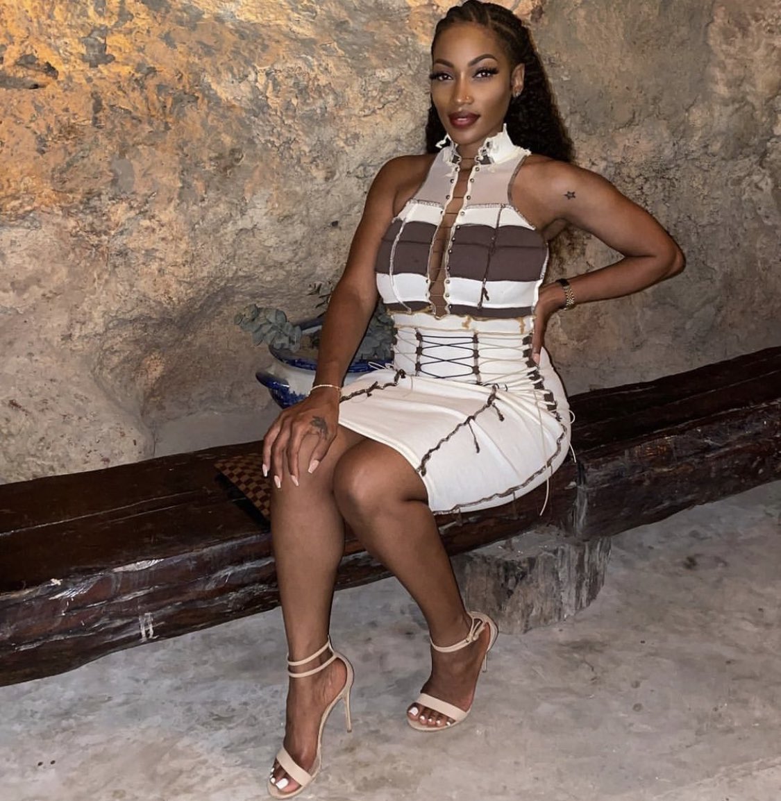 ThatsSoKaydee's tweet image. Sips the tea, while bitches sips me me as they tea🍵💕. #IWON #IWONTOO #Kaydee