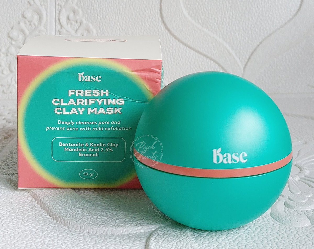 hayddengemz's tweet photo. Dari segi packaging, ini eyecatching banget sih. Jarang2 ada packaging wash off mask gemes mbulet kek gini.
Udah kayak bola pokemon.
✔️ Vegan skincare
✔️ Cruelty free
✔️ Sensitif skin friendly
✔️ Ecofriendly
🟢 BASE Fresh Clarifying Clay Mask 🟢
#racuninskincare #HayReview https://t.co/w6yFrfSqci