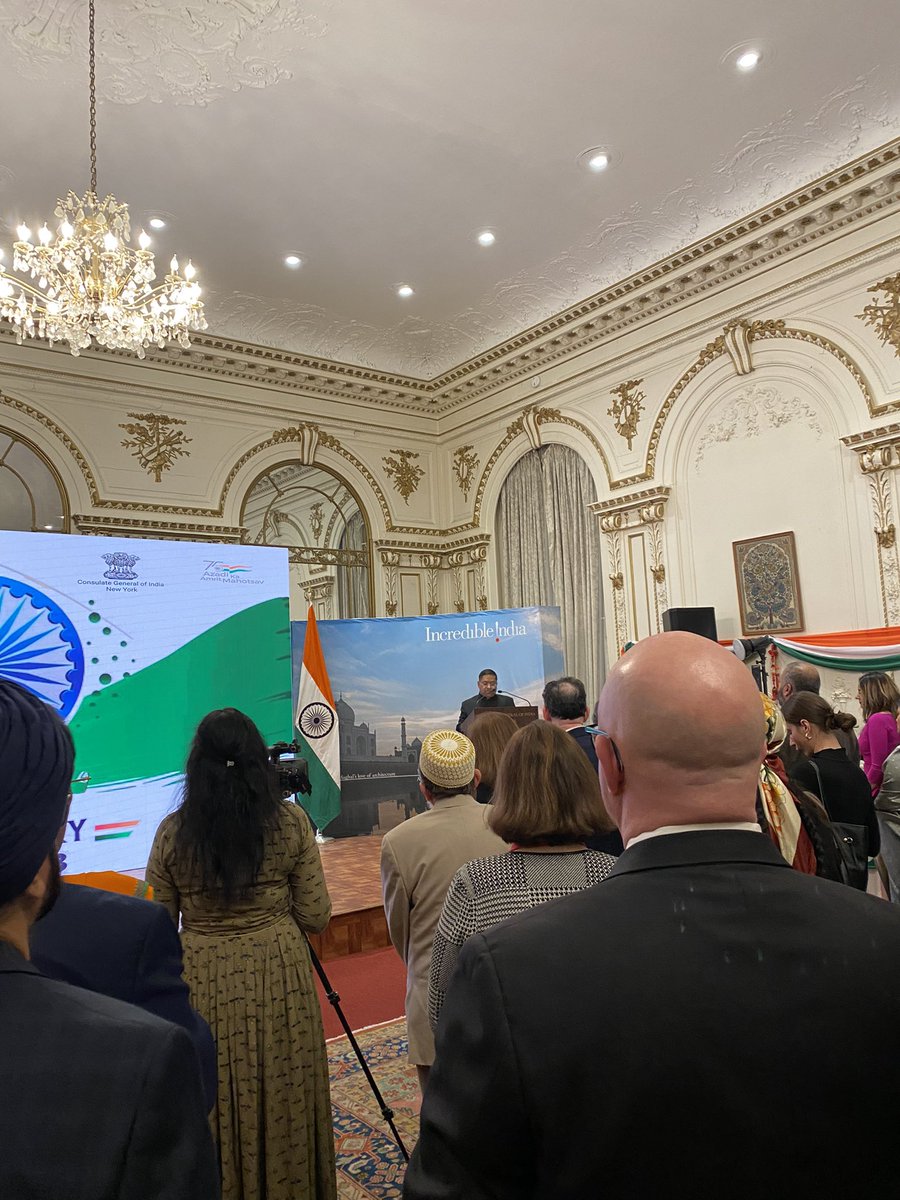 missdebroy's tweet photo. So glad to be part of India’s Republic Day celebrations in New York @IndiainNewYork @VarunJeph @IndianEmbassyUS https://t.co/WFAzWl72Kc