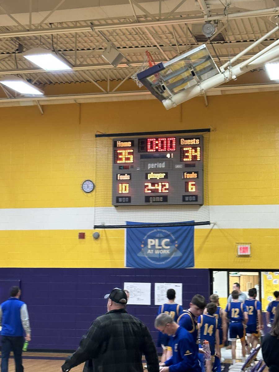 hannerpj's tweet photo. The KABMS Blackcats DEFEATED the North County Raiders 35-34 and will be playing for the CHAMPIONSHIP of the 8th Grade Conference Basketball Tournament on Friday, January 27, in Potosi! CONGRATULATIONS &amp; GOOD LUCK!🏀🐾🏀 https://t.co/z4ZgtGmUcl