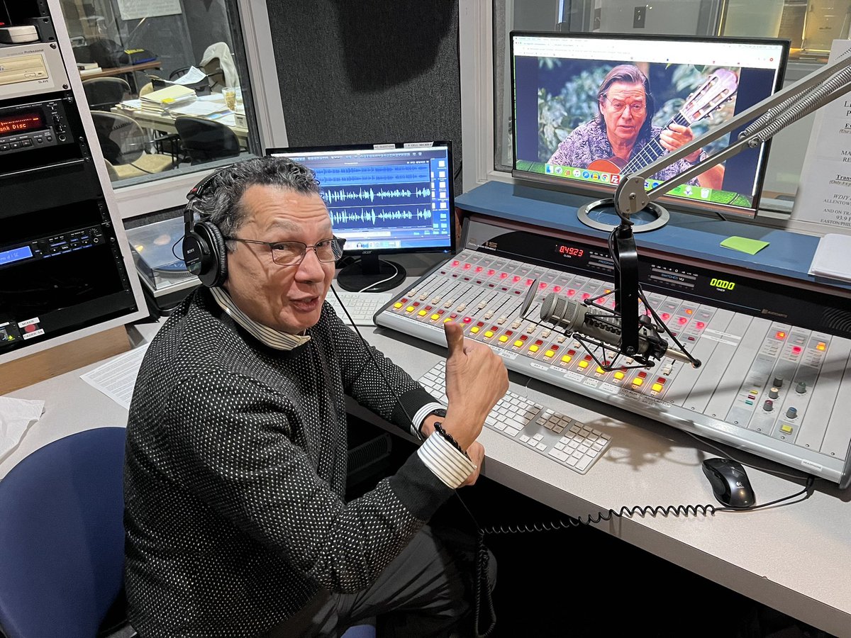 Tonight, January 26 please tune in to "Jazz Factory" on <a href="/WDIYFM/">WDIY 88.1 FM</a> , from 9 to 11 pm (EDT)

アメリカのWDIY 88.1FMラジオ番組 
#JazzFactory 日本時間 1/27金曜日で10am- 12pm で🇧🇷Jobimの誕生日でアルバムから曲がオンエアされます

⬇ click here! ⬇

wdiy.org/programs/jazz-…