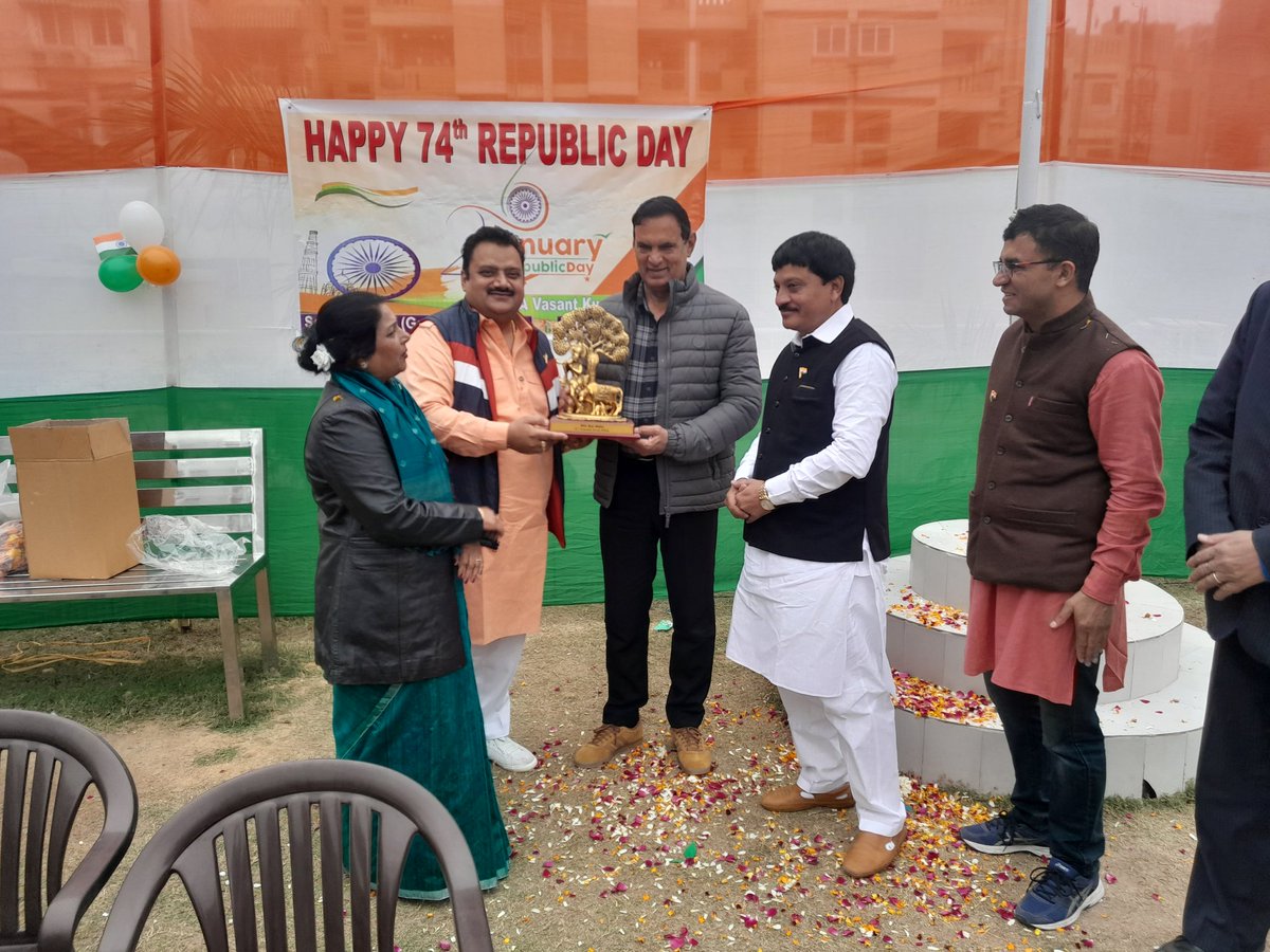 dda_vk's tweet photo. E1 VK RWA would like to thank all residents 4 participating in Republic Day Celebrations. Our Area MLA Shri @JoonBhupinder also marked his presence in the celebrations and assured his full support in solving society issues on priority. Lot of Sports Events has also been organized https://t.co/seQJ1p2qET