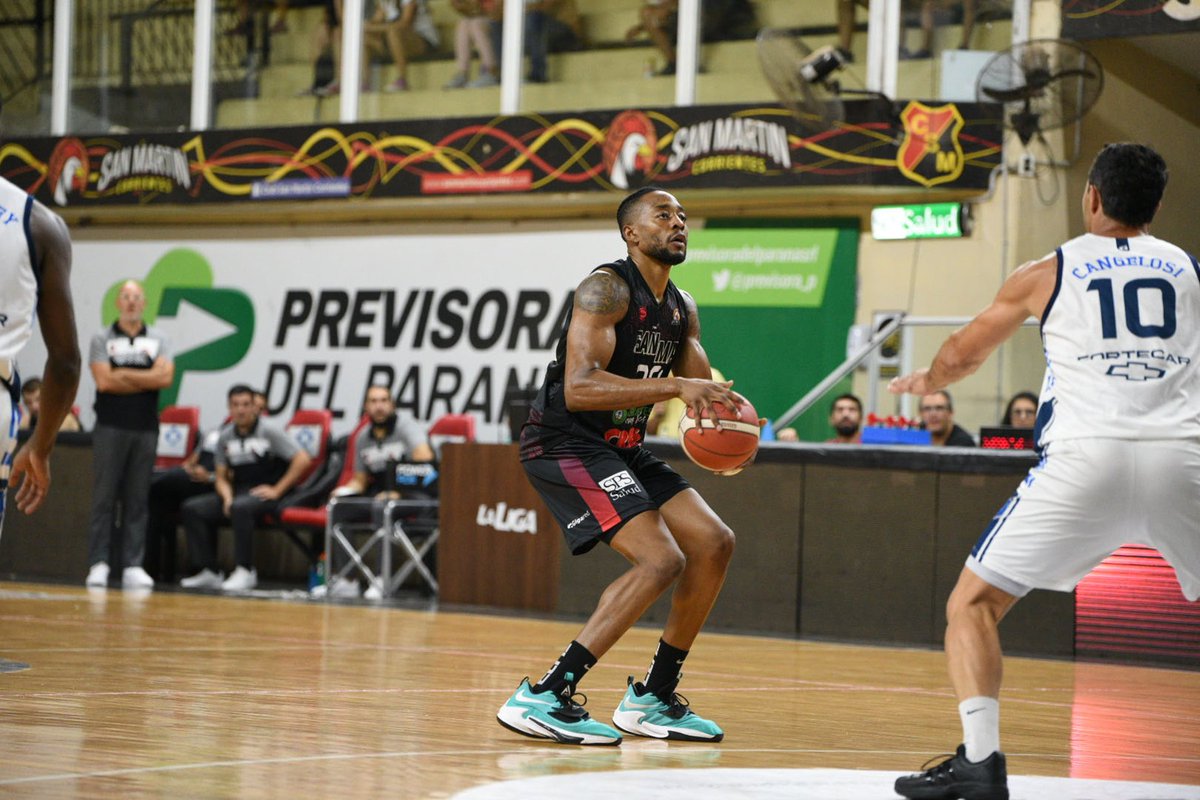 simplebasquet's tweet image. #LNB FINAL @CSM_Corrientes 61 @Argentino_junin 59 = #solanas 16 - @JonySlider 15 pts 11 reb
📸 Prensa San Martín