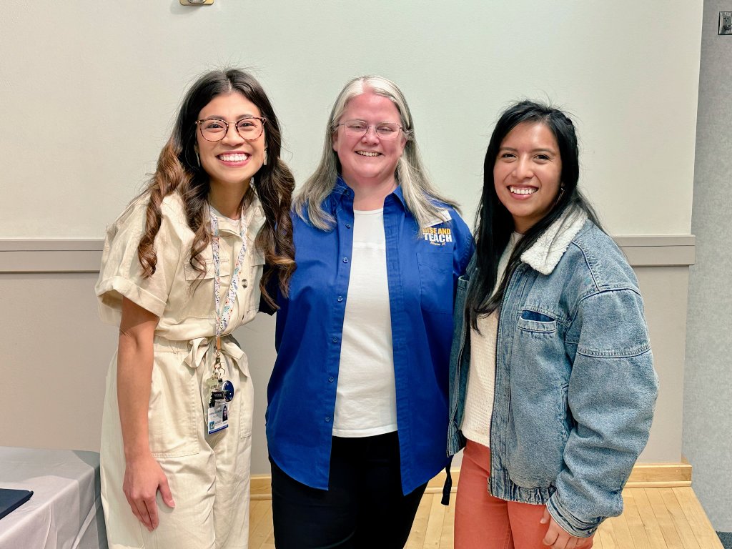 Thank you Dr.Carruth for this experience to speak and share what it's like in the education world at the Rise and Teach conference! 🙌🏼 

w/<a href="/itsLisaAnna/">AnnaLisa</a>