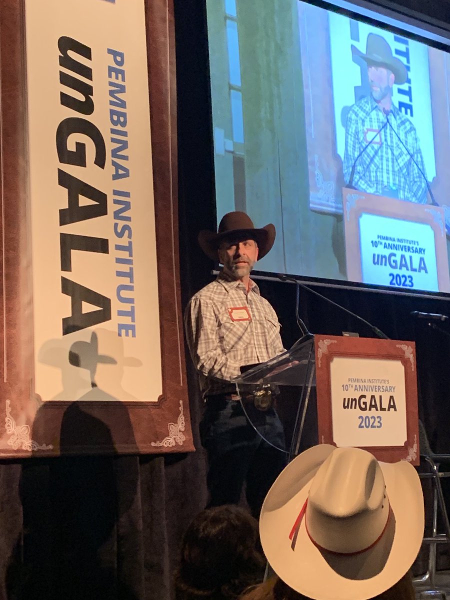 Fun night at the Pembina unGala!  Congratulations on your 10th anniversary ⁦<a href="/Pembina/">Pembina Institute</a>⁩ Thanks for including me ⁦<a href="/_Cooperators/">Co-operators</a>⁩ ⁦@AddendaCapital⁩ ⁦@FreymanCer⁩