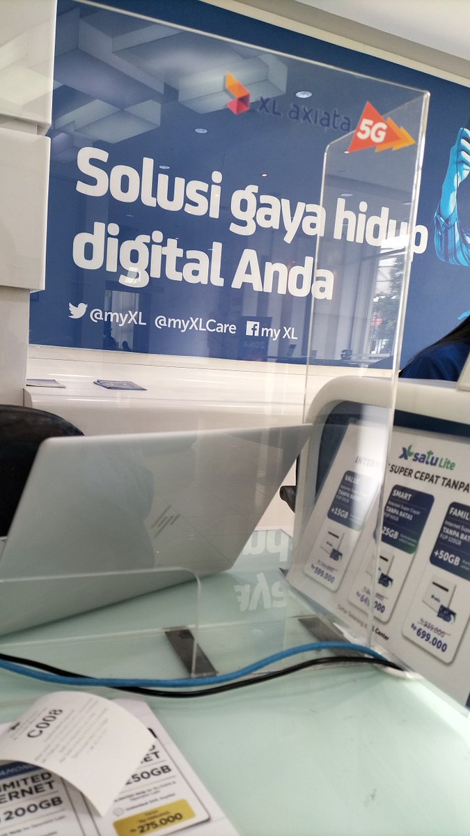 ogiy_es's tweet photo. @myXLCare beberkan sy udah ke sini masalah sy ga beres....macam apa ini lelet https://t.co/dDjO8vYj6K
