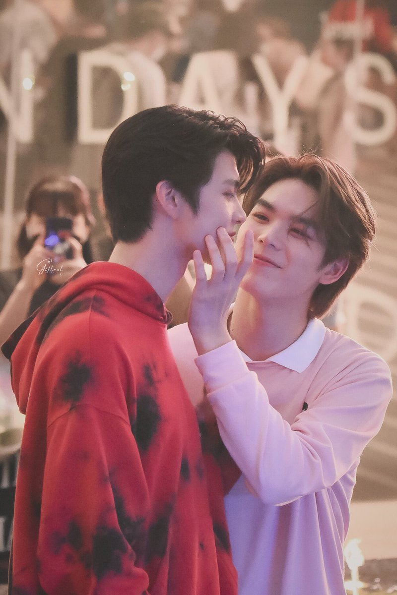 iambenka's tweet photo. พี่มีนสู้ๆนะลูก ออกกองเช้ามืดกลับดึกทุกวัน ขอให้ไม่เจ็บไม่ป่วยนะคับ @nichameen8
น้องปิงน่าจะไปเรียนใช่มั้ย ขอให้สนุกกับการเรียนนะคับ @PKrittanun
#Meennicha8 #PingGui #มีนปิง #area86 https://t.co/CMc6IUHd55