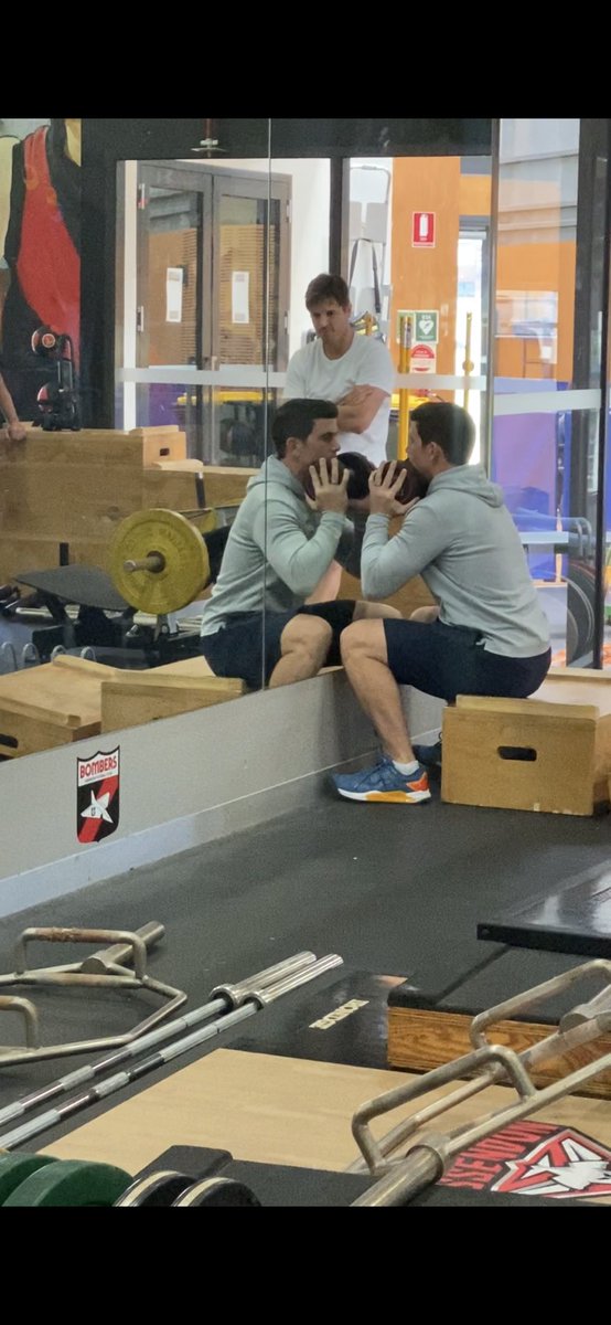 sportsmapnet's tweet photo. @enda_king testing out the front squat motor pattern. Are you ready to front squat post ACL?
#acl #endaking #sportsmap #squats #rehab #quadstrength #goals https://t.co/LFJj2fkCd9