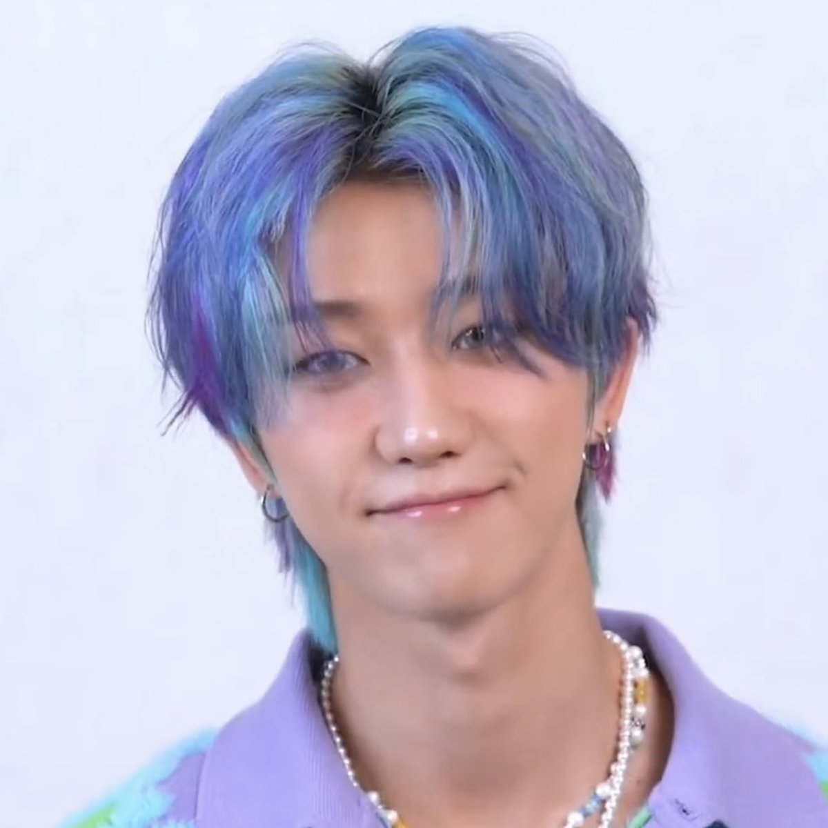 minghaomianhae's tweet photo. minghao pretty looking ethereal with the galaxy hair 🌌🤍 https://t.co/GjQDThqDiV
