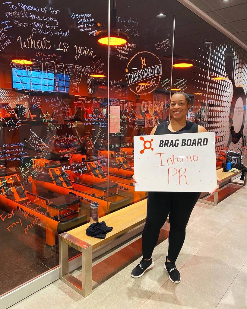 First benchmark day since the back AND knee injuries (don’t turn 40 😅), but I went in with a goal and came out with a new personal record for Inferno by 318 meters on the rower!! 🔥 ALWAYS me vs. me!! Better everyday… 💪🏽 

#OTF #OTFDville #OrangetheoryFitness #FitFam #Athlete…