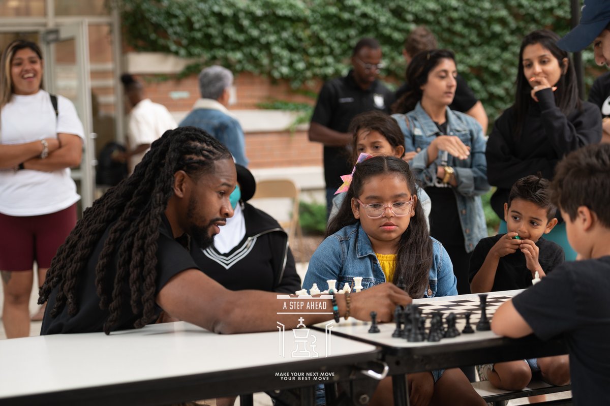 AStepAheadChess's tweet image. Happy TBT!

Due to the chilling weather❄️, it feels pretty appropriate to take a trip done memory lane to a warmer time(8/12/22 to be exact).

Please enjoy these pictures from ASAC&apos;s very own tournament😊 

#ASAC #ASTEPAHEADCHESS #CHESS #CHESSNOTCHECKERS #VIRTUALLEARNING
