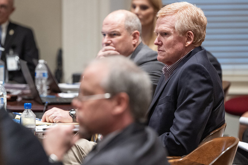 DrewTripp's tweet image. Alex Murdaugh Murder Trial Recap Podcast - Day 4
🎧 art19.com/shows/the-murd… 🎧

I join host @AnneTEmerson and former South Carolina Attorney General @CharlieCondon to discuss the first day of witness testimony and new evidence presented.