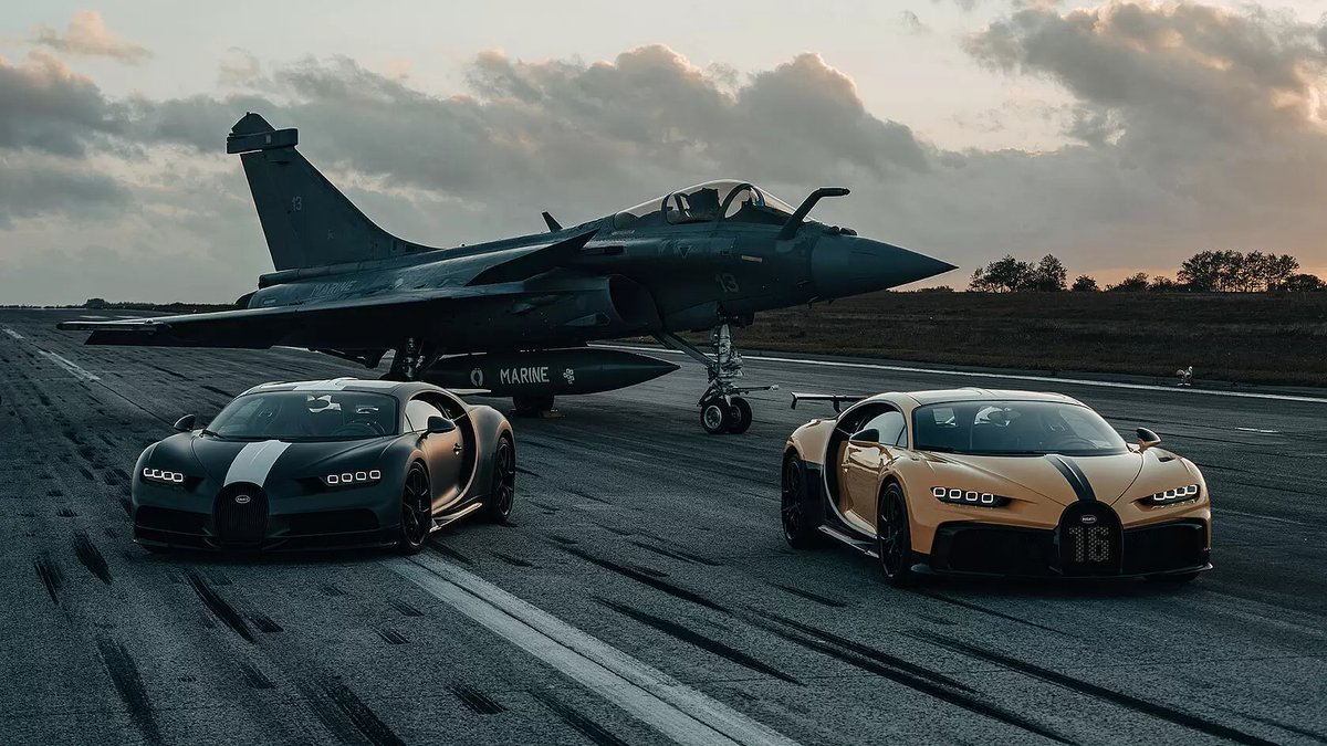 top_force's tweet photo. Deux beautés fatales à piloter qui procurent des sensations fortes. https://t.co/wS7dD63LbD