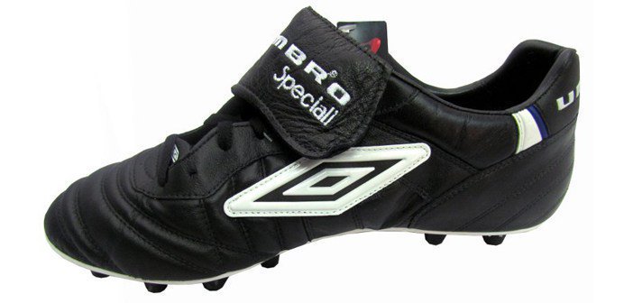 Retweet if you've ever owned a pair of Umbro boots!