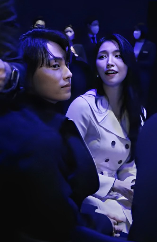 itskaylife's tweet photo. 2023 Visionary Awards
#TransitLove2 HyunGyu &amp; HaeEun

https://t.co/TnDKC4Nbyh

I tried enhancing the quality of the screenshots through online site. These 2 are the best results, the 1st photo looks a bit weird though 😄 https://t.co/gNgxwAXkTx