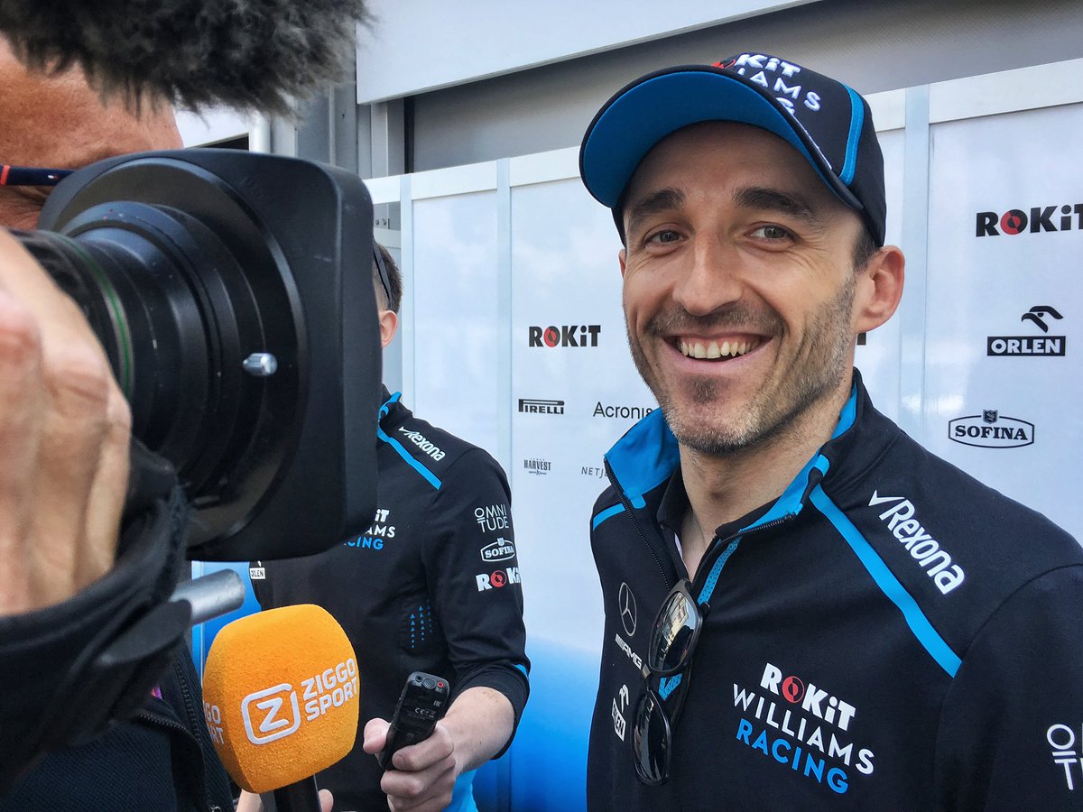 CezaryGutowski's tweet photo. Koniec epoki. Pierwszy i drugi Polak w Formule 1 mówi „pas”. Pora skupić się na nowe wyzwania, których w motorsporcie jest jeszcze tak wiele. Miał największe wśród Polaków osiągnięcia w wyścigów, zanim wszedł do F1 i po drugim debiucie też. Dziękujemy Ci Robert! https://t.co/Sh3nHBZzVx