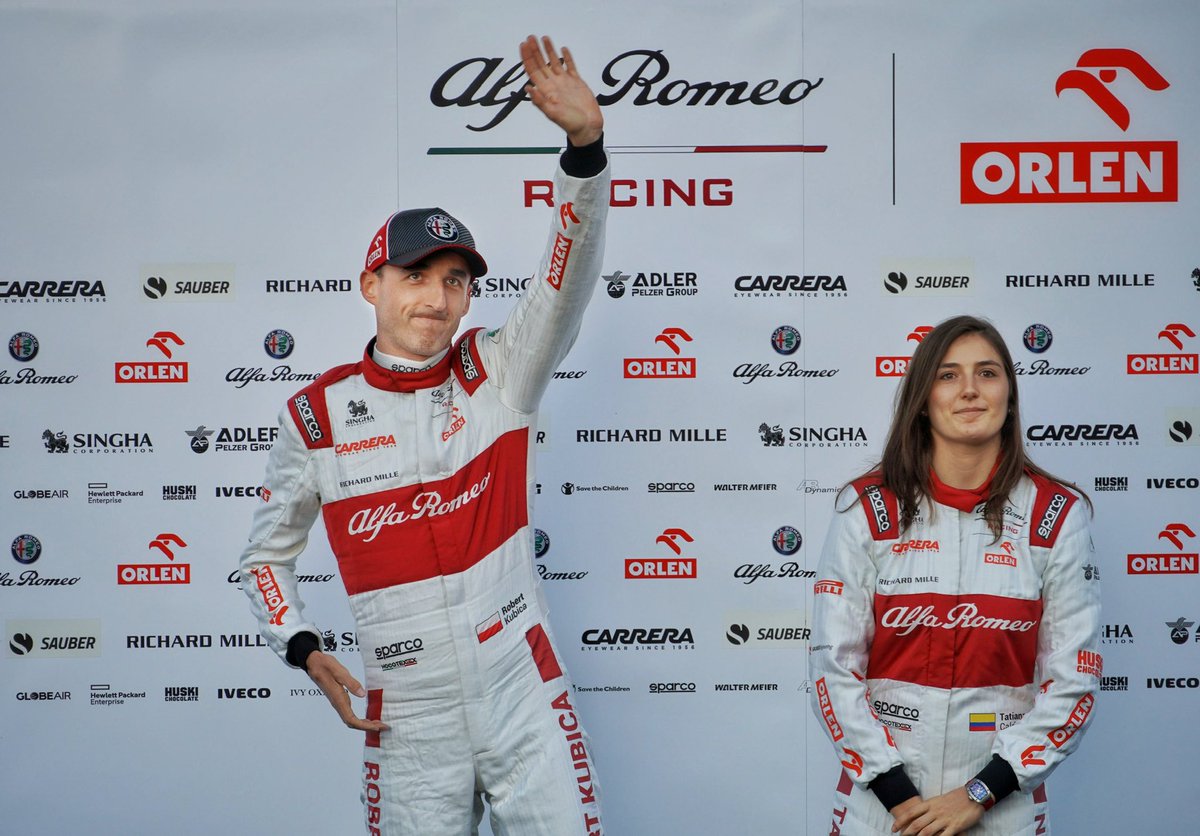 CezaryGutowski's tweet photo. Koniec epoki. Pierwszy i drugi Polak w Formule 1 mówi „pas”. Pora skupić się na nowe wyzwania, których w motorsporcie jest jeszcze tak wiele. Miał największe wśród Polaków osiągnięcia w wyścigów, zanim wszedł do F1 i po drugim debiucie też. Dziękujemy Ci Robert! https://t.co/Sh3nHBZzVx