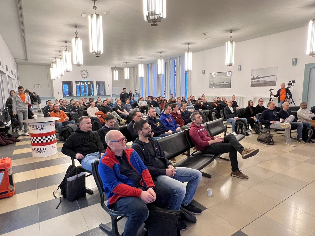 This time the @Xpiritbv #innovationday is hosted by @XpiritDE in the <a href="/Motorworld_de/">Motorworld</a> in Cologne. It’s great to see this big group of enthusiastic people doing epic shit together #doepicshit #wearexpirit
