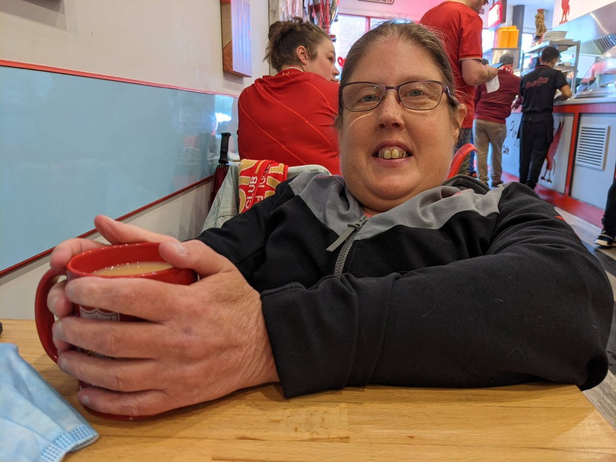 Jacippet's tweet photo. Happy Birthday @RleEllis a much loved wife, Mum, daughter, sister, auntie and friend to many. You are with us all every day, when we think you it's you give us one of your smile's to get us through our day. ❤️
Donate in her memory > https://t.co/roQi5Lc0Mo https://t.co/tmrDVP5SW5