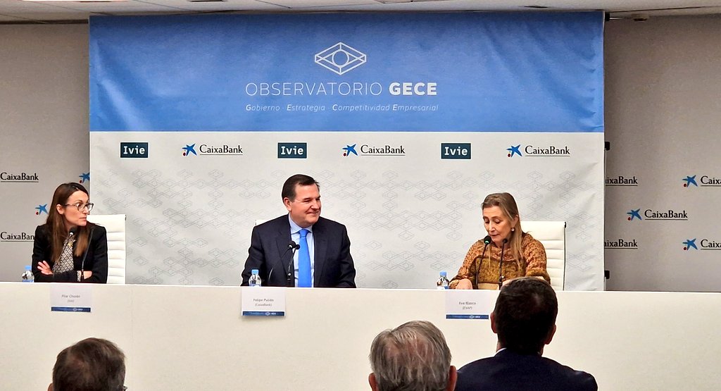 detaranco's tweet photo. En @caixabank con @Ivie_news y @UV_EG con #Cátedrad'EmpresaFamiliar y #evade. Presentando #FelipePulidodeDios, #EvaBlasco y @escriba_a, el IV informe del Observatorio #GEFE. Análisis de la posición de las mujeres en la propiedad y gobierno de empresas valencianas. @albertanorweg https://t.co/Tg4Ht7TkAm