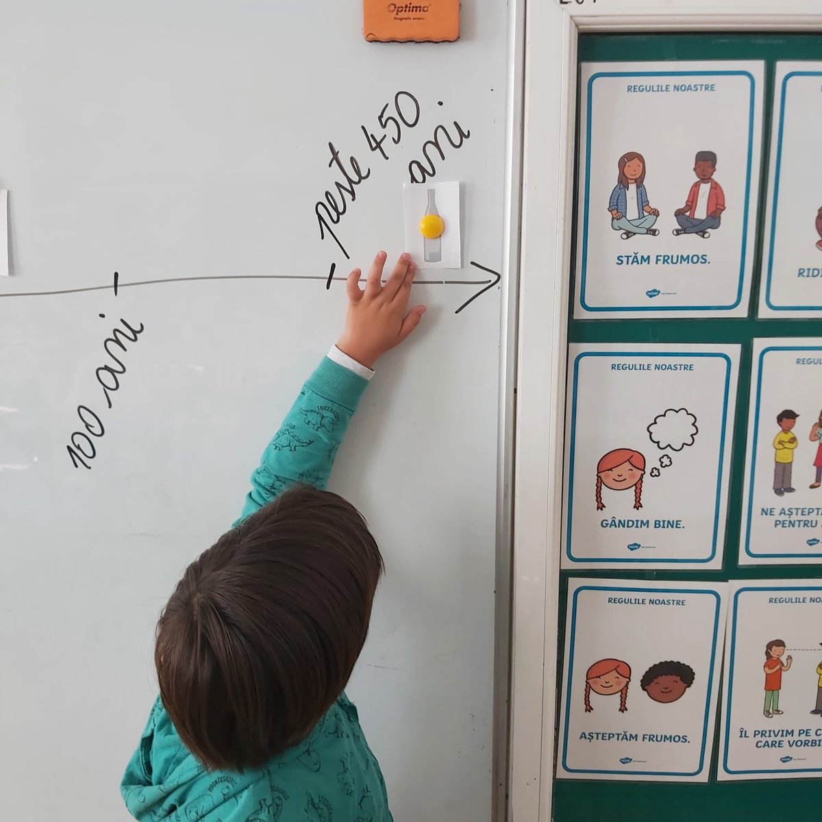 Project__Ruth's tweet image. Did you know that a plastic bottle takes 450+ years to decompose? 600+ students at our partner school in rural Ilfov do! Thanks ⁦@UWRomania⁩ for great lessons on ecology and supporting these students in various ways though the year! #togetherwelearn #togetherwedomore