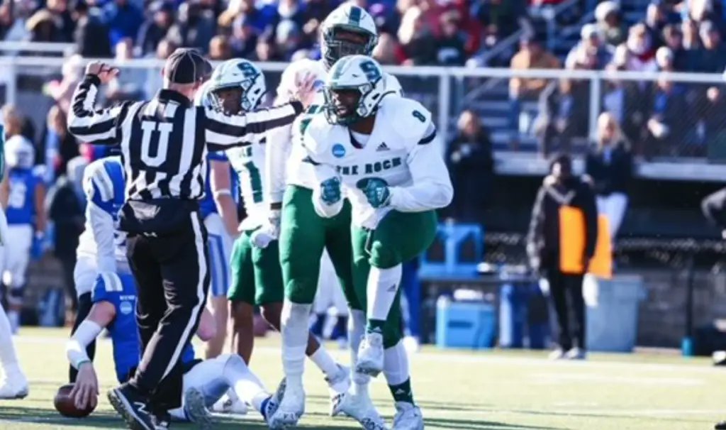 DraftDiamonds's tweet image. Last Chance:2023 NFL Draft Prospect Interview: DJ Adediwura, DL, Slippery Rock University nfldraftdiamonds.com/2023/01/dj-ade… #NFL #NFLDraftNews