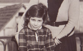 seftelevision's tweet photo. Until I sat down to talk to my 97-year-old grandmother about her life, I didn't realise the full extent of her story

A child growing up in Nazi Germany, her parents sent her away to Amsterdam due to rising hatred against Jews

🧵 Thread for #HolocaustMemorialDay https://t.co/r4VGZWNqpY