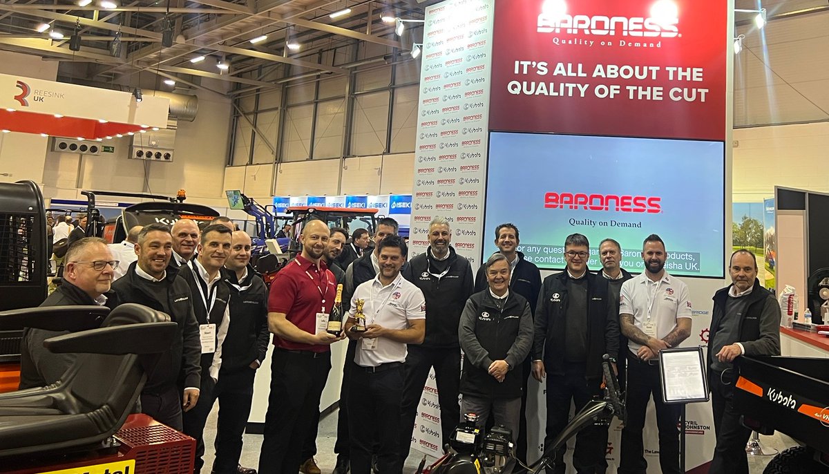ListerWilderGC's tweet photo. This week our sales team have been attending the #BTME show in Harrogate, where David Gray collected an award on behalf of the team presented by Luke Collins from @baronessuk
#SalesWithService #LessStressWithBaroness #PerfectPartners https://t.co/qFkRCIgREc