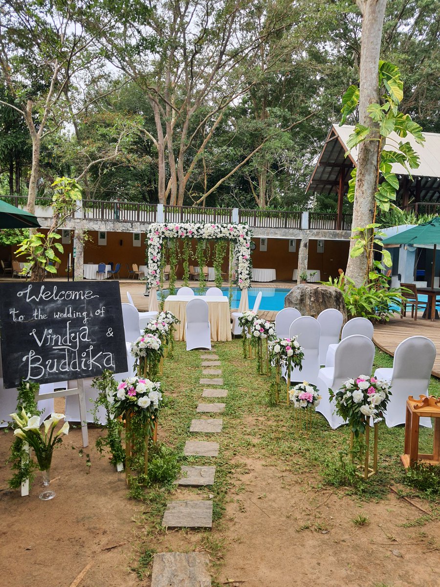 gusr_official's tweet photo. Live In Love... 👰 ❤️ 🤵

#wedding #weddinginspiration #outdoorwedding  #grandudawalawesafariresort #visitudawalawe https://t.co/GG48rWvj0M