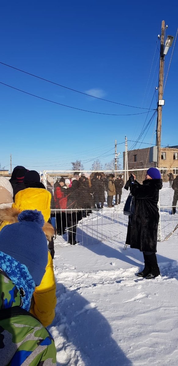 В ра­мках Урока Цифры​ по теме "Технологии ко­торые предсказывают погоду" на МС Абдули­но Оренбургской области прошла экскурсия учеников 8 классов Лицея.