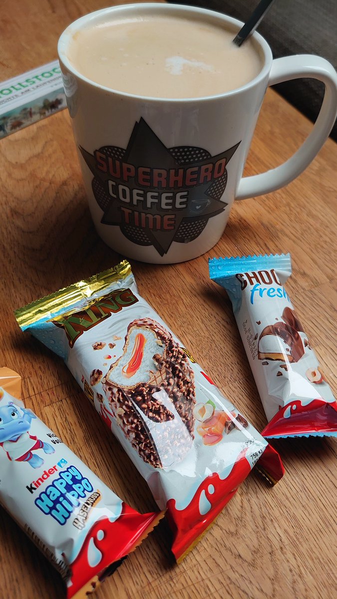 tobyniceinnoize's tweet photo. Heute mal ausgewogen frühstücken...
#kinder #maxiking #chocofresh #happyhippo #zuckerschock https://t.co/swU5Ur7Sgf