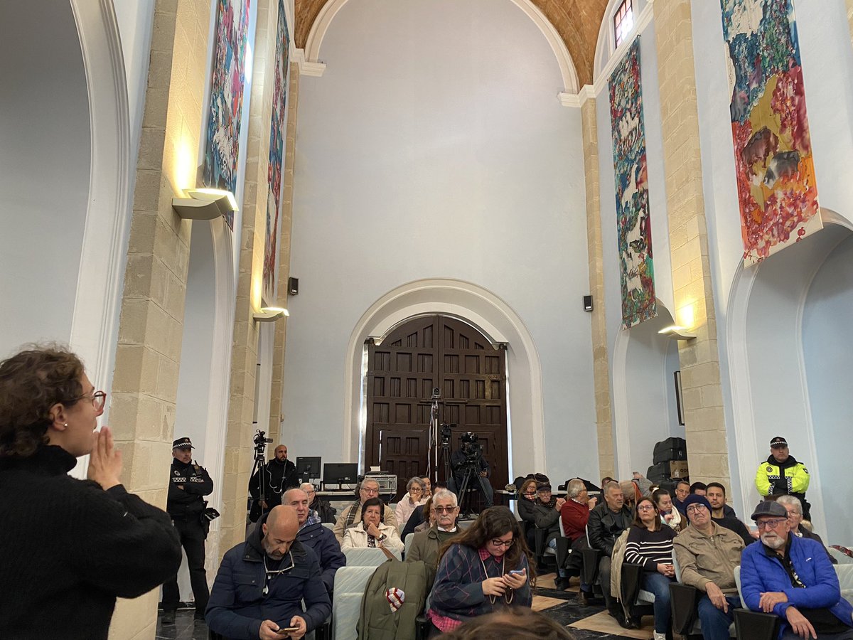 Orgullosos de haber podido ser vuestra voz ayer en el Pleno de #Jerez y que se incluyan las propuestas de #apesorje (Asociacion de Personas Sordas de Jerez)
Enhorabuena también al trabajo realizado por #gapemaso y Comunidad educativa para personas con discapacidad auditiva