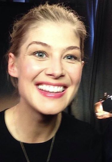 Happy internet birthday to the one and only rosamund pike 