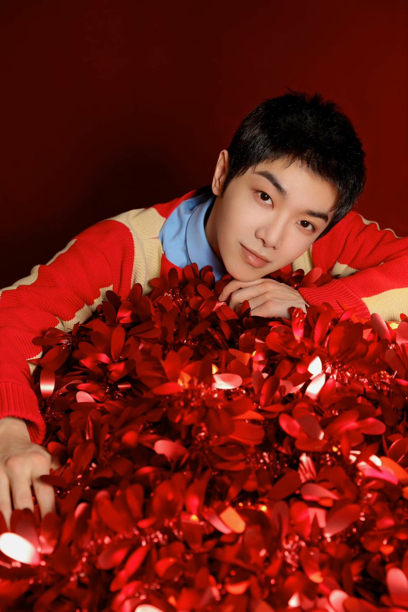 hcygfc's tweet photo. #华晨宇 大年初五迎财运，年年富足事事顺[兔年红包]，���花@华晨宇yu ㊗️大家财源滚滚，钱“兔”无量[财源滚滚] 
 #Chenyuhua #singer #composer #songwriter #live #concert #huachenyu #華晨宇 #华晨宇 #华晨宇2022火星演唱 #HuaChenYuMarsConcert  #创作歌手 #singersongwriter  #歌手华晨宇 https://t.co/8pCGPddRES