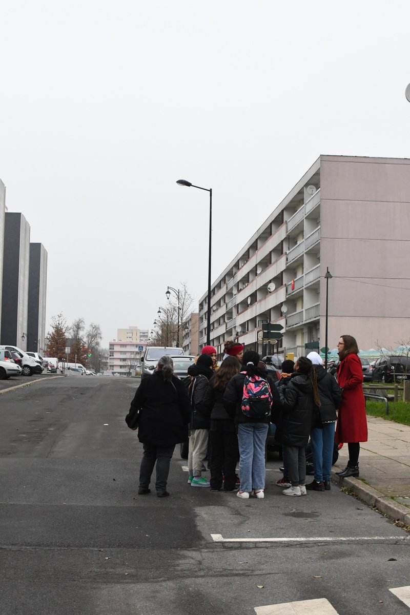 [RETOUR SUR]
25/01 - Balade urbaine pour les enfants du CME de la <a href="/EpinaySenart91/">Epinay-sous-Sénart</a> accompagnés de <a href="/VilogiaGroupe/">Vilogia</a>  et du <a href="/Caue91/">CAUE Essonne</a> pour échanger sur les transformations à venir du quartier de la Plaine.
#urbanisme #sensibilisation 
<a href="/oclodong/">Olivier Clodong</a>