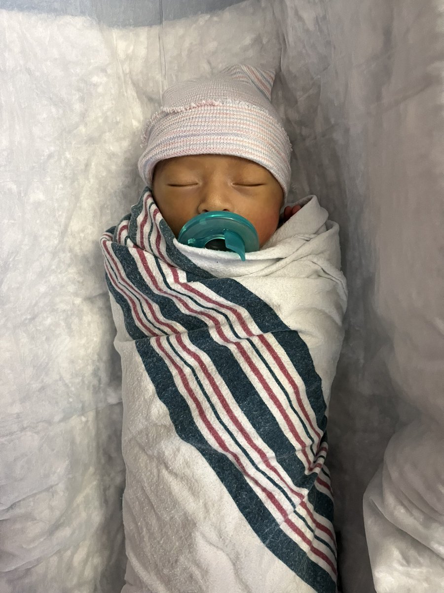 Stayhumble2525's tweet photo. My beautiful baby boy. Born 01/21/23 words can’t describe the love I have for this little guy https://t.co/2GdJZ1OyYu