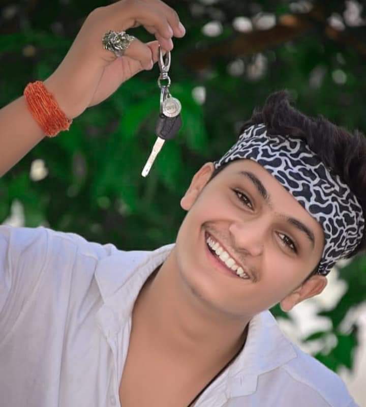 jantakiavaz's tweet photo. सूत्रों से मिली जानकारी के अनुसार रोर गाँव पहुंच सकते हैं सूबे के उपमुख्यमंत्री बृजेश पाठक।
#VishalPanday #DiptiCM #BrijeshPathak https://t.co/zgTZSCIb07
