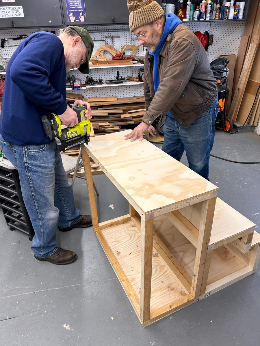 We ain't (mountain) LION when we say thank you to Elgin Area Men's Shed, for getting our Big Cats of North America exhibit plan back on track after a brief PAWS. Men's Shed is one of the best LYNX an area non-profit can have! Thanks, guys!